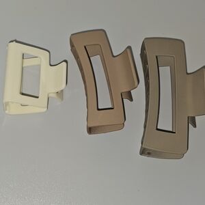 Set of 3 Pastel Hair Clips of different colours and sizes